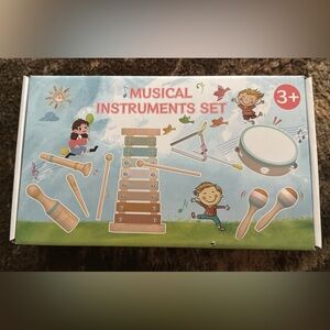 Source Unknown Musical Instruments Set - Blue, Green, Brown, White